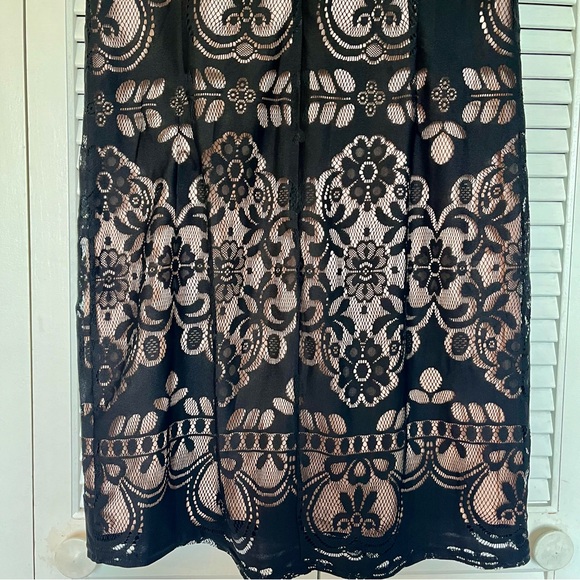 NWT Lulu’s Black Lace Dress - Picture 14 of 16